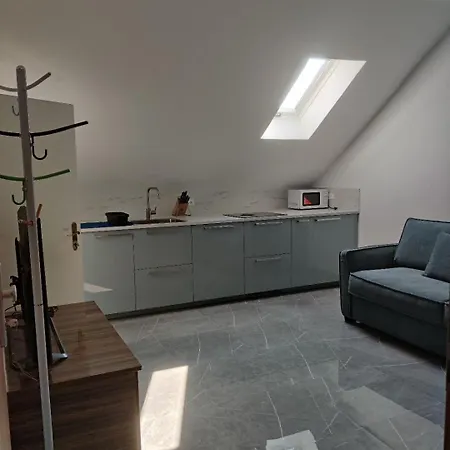 Apartment - Rx *